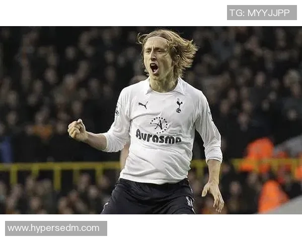 法国足球明星格里芬：从天赋到传奇的足球之路与赛场精彩瞬间