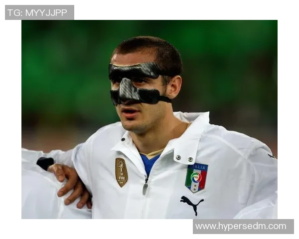 足球明星佩戴创意庆祝面具引爆球场激情与全球粉丝热烈讨论 足球明星佩戴创意庆祝面具引爆球场激情与全球粉丝热烈讨论